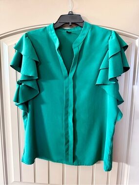 Women’s Emerald Green Ruffle Sleeve Blouse